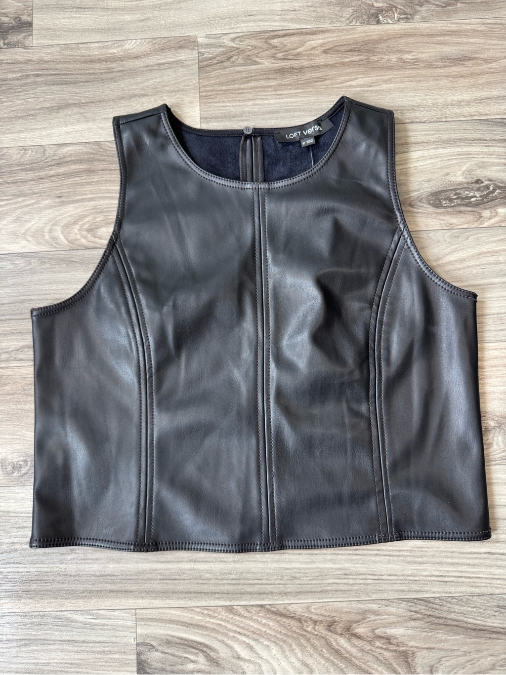 NWT Loft Versa Topstitched Faux Leather Shell Top Blouse Tank in Black Size 10